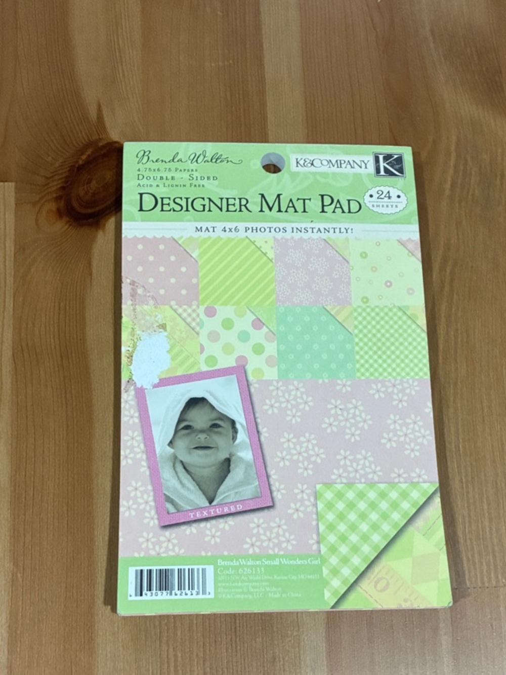 K&Company Designer Mat Pad — Pink and Green Photo Mats